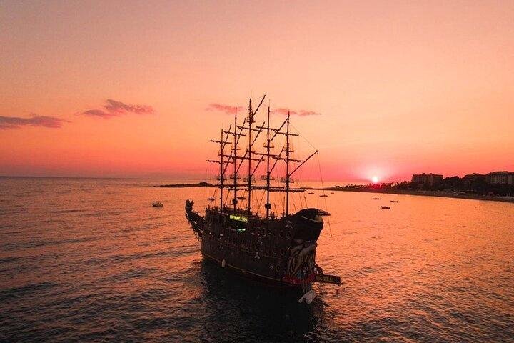 sunset-boat-tour-alanya-02