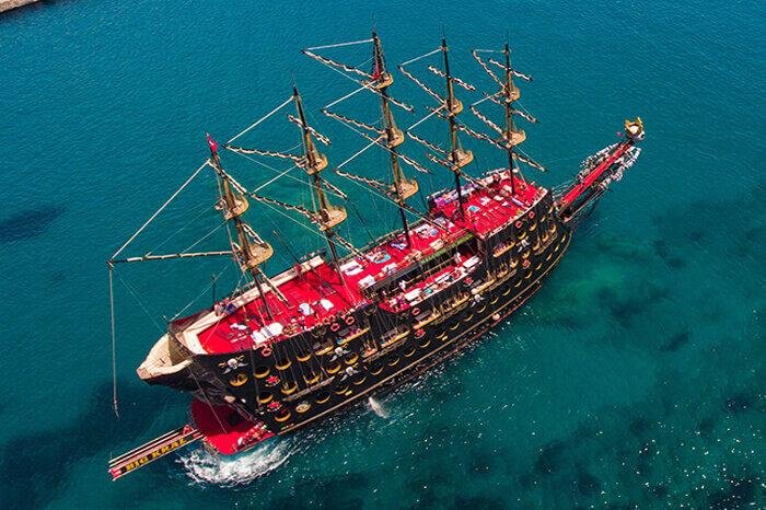 big-kral-barbossa-boat-tour-alanya-side-03